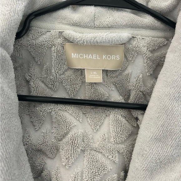Michael Kors Textured Gray Robe - Picture 2 of 4
